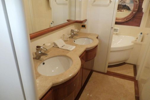 Ferretti Yachts Custom Line 94 image
