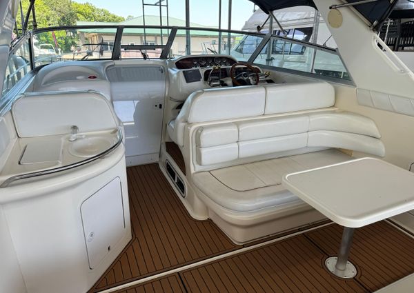 Sea Ray 330 Sundancer image