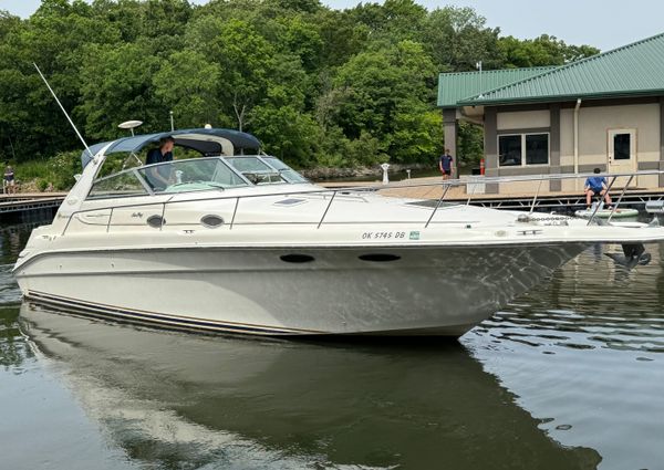 Sea Ray 330 Sundancer image