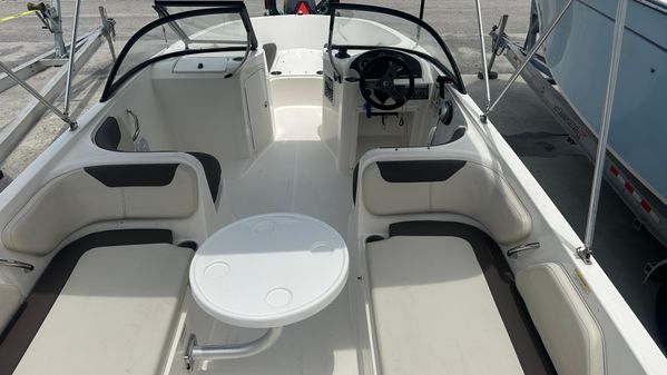 Bayliner ELEMENT-E21 image