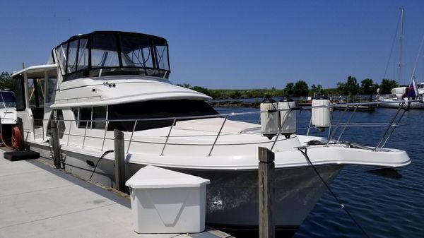 Carver 445 Aft Cabin Motor Yacht 