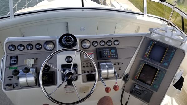 Carver 445 Aft Cabin Motor Yacht image