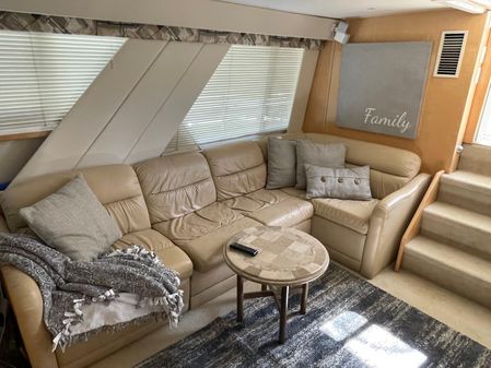 Carver 445 Aft Cabin Motor Yacht image