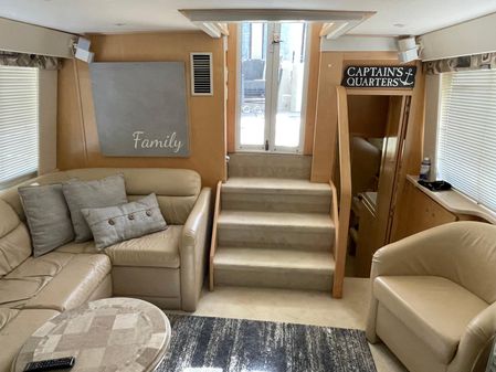 Carver 445 Aft Cabin Motor Yacht image