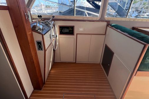 Pacifica Flybridge image