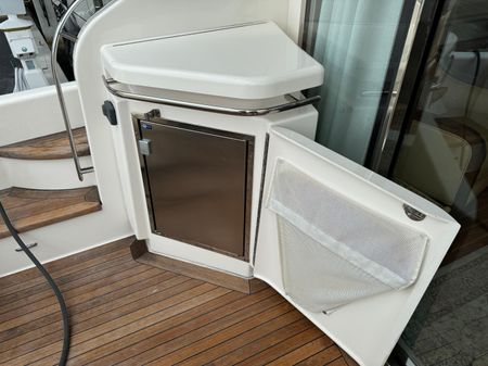 Tiara Yachts 5800 Sovran image