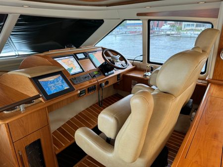 Tiara Yachts 5800 Sovran image