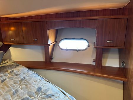 Tiara Yachts 5800 Sovran image