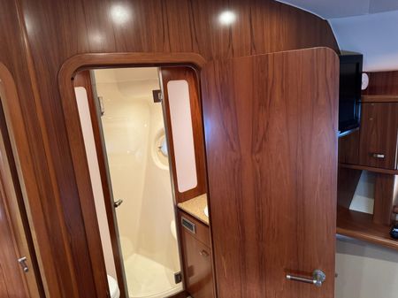 Tiara Yachts 5800 Sovran image