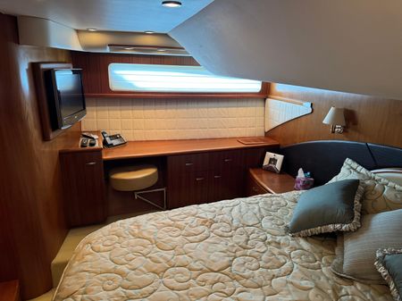 Tiara Yachts 5800 Sovran image