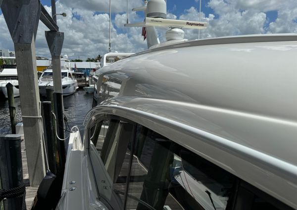 Tiara-yachts 5800-SOVRAN image