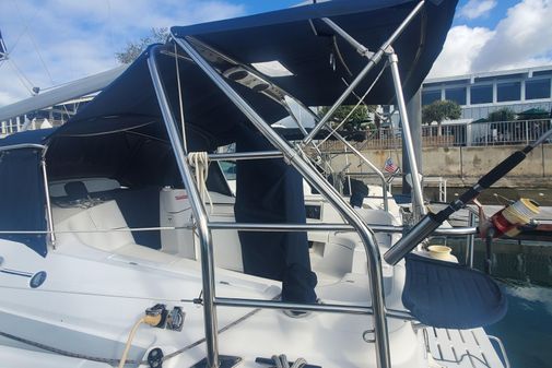 Hunter 36 image
