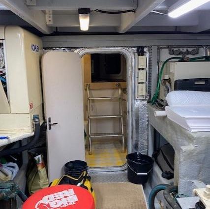 Mainship Aft Cabin MY image