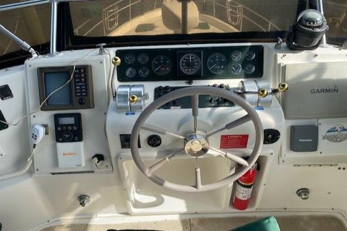 Mainship Aft Cabin MY image