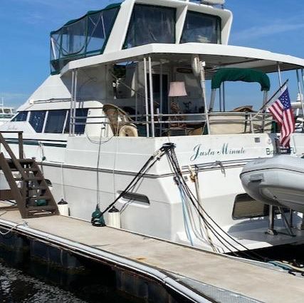 Mainship Aft Cabin MY image