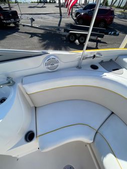 Rinker 246-CAPTIVA-BOWRIDER image