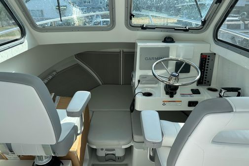 Parker 2420-SPORT-CABIN image