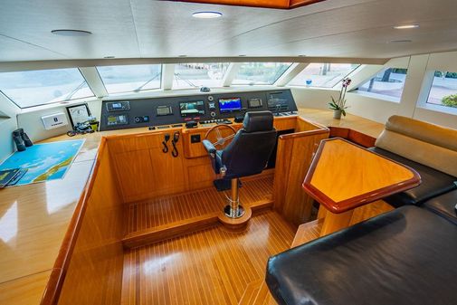 Intermarine Raised Pilothouse image