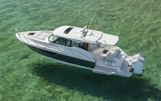 Tiara Yachts 43 LE image