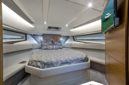 Tiara Yachts 43 LE image