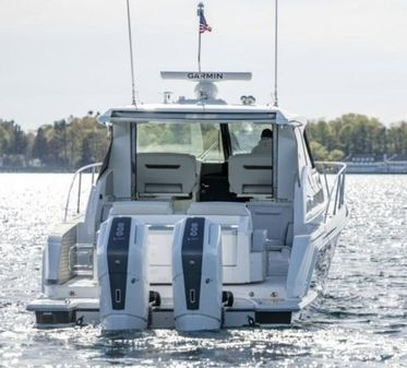 Tiara Yachts 43 LE image