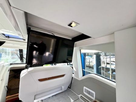 Tiara Yachts 43 LE image