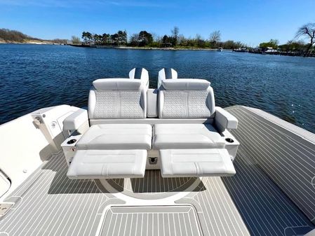 Tiara Yachts 43 LE image