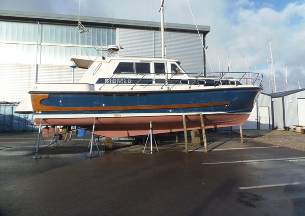 Aquastar OCEANRANGER-38-AFT-CABIN image