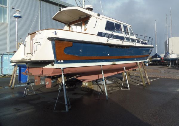 Aquastar OCEANRANGER-38-AFT-CABIN image