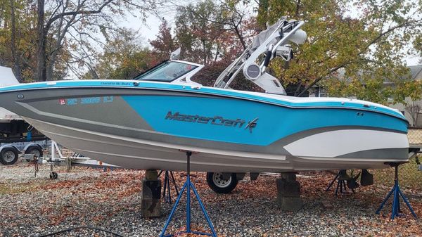 MasterCraft X23 