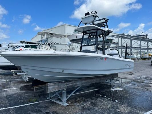 Robalo 246 Cayman - main image