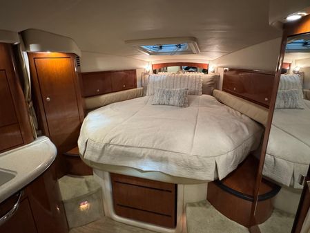 Sea Ray 340 Sundancer image