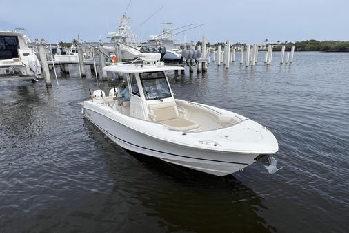 Boston Whaler 280 Outrage image