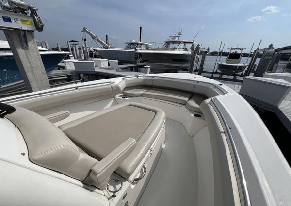 Boston Whaler 280 Outrage image