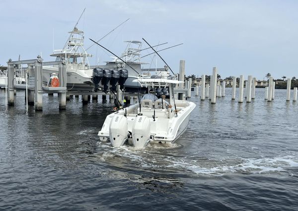 Boston Whaler 280 Outrage image