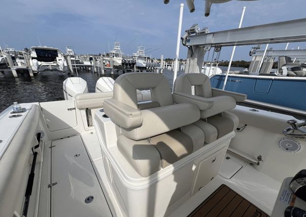 Boston Whaler 280 Outrage image