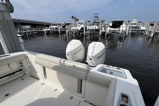 Boston Whaler 280 Outrage image