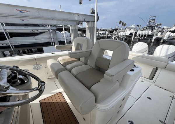 Boston Whaler 280 Outrage image