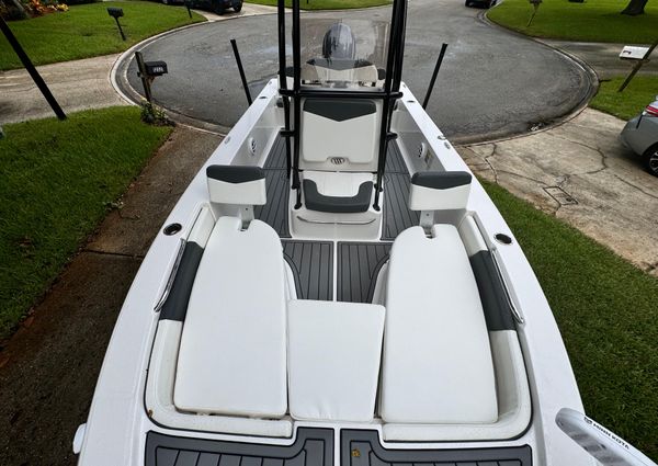 Robalo 206-CAYMAN image