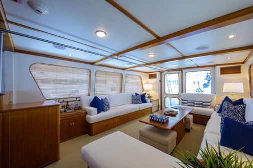 New England Boatworks Enclosed Raised Pilothouse image