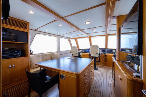 New England Boatworks Enclosed Raised Pilothouse image