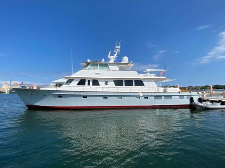 New England Boatworks Enclosed Raised Pilothouse image