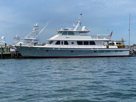 New England Boatworks Enclosed Raised Pilothouse image