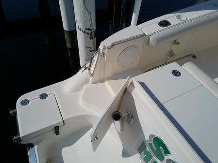 Trophy 2503 Center Console image