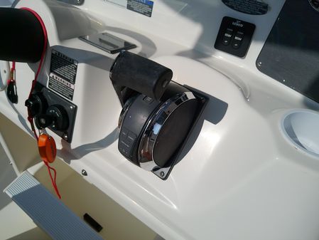 Trophy 2503 Center Console image