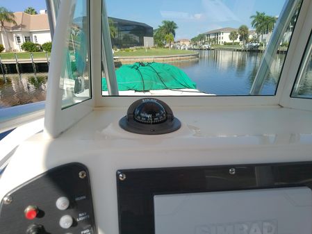 Trophy 2503 Center Console image