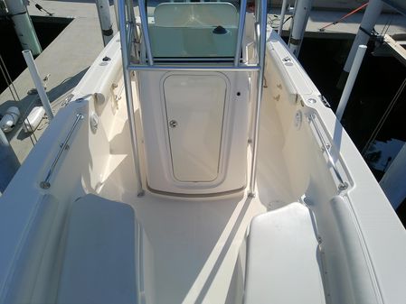 Trophy 2503 Center Console image