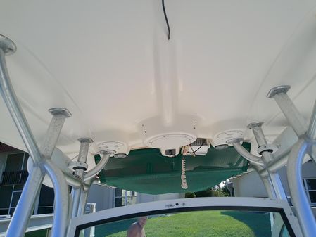 Trophy 2503 Center Console image