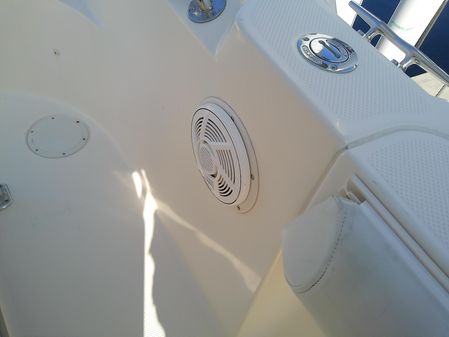 Trophy 2503 Center Console image