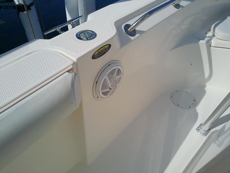 Trophy 2503 Center Console image